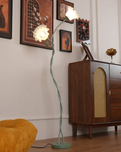 Stehlampe Wohnzimmer E27 | Blütenform | Colyn