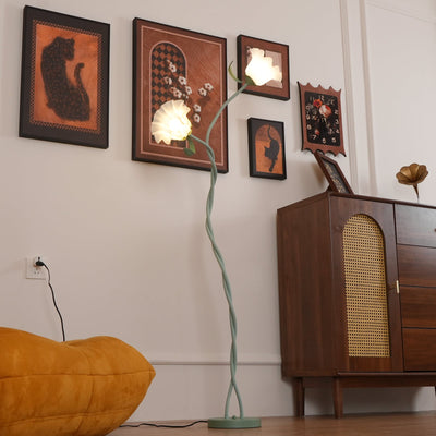 Stehlampe Wohnzimmer E27 | Blütenform | Colyn