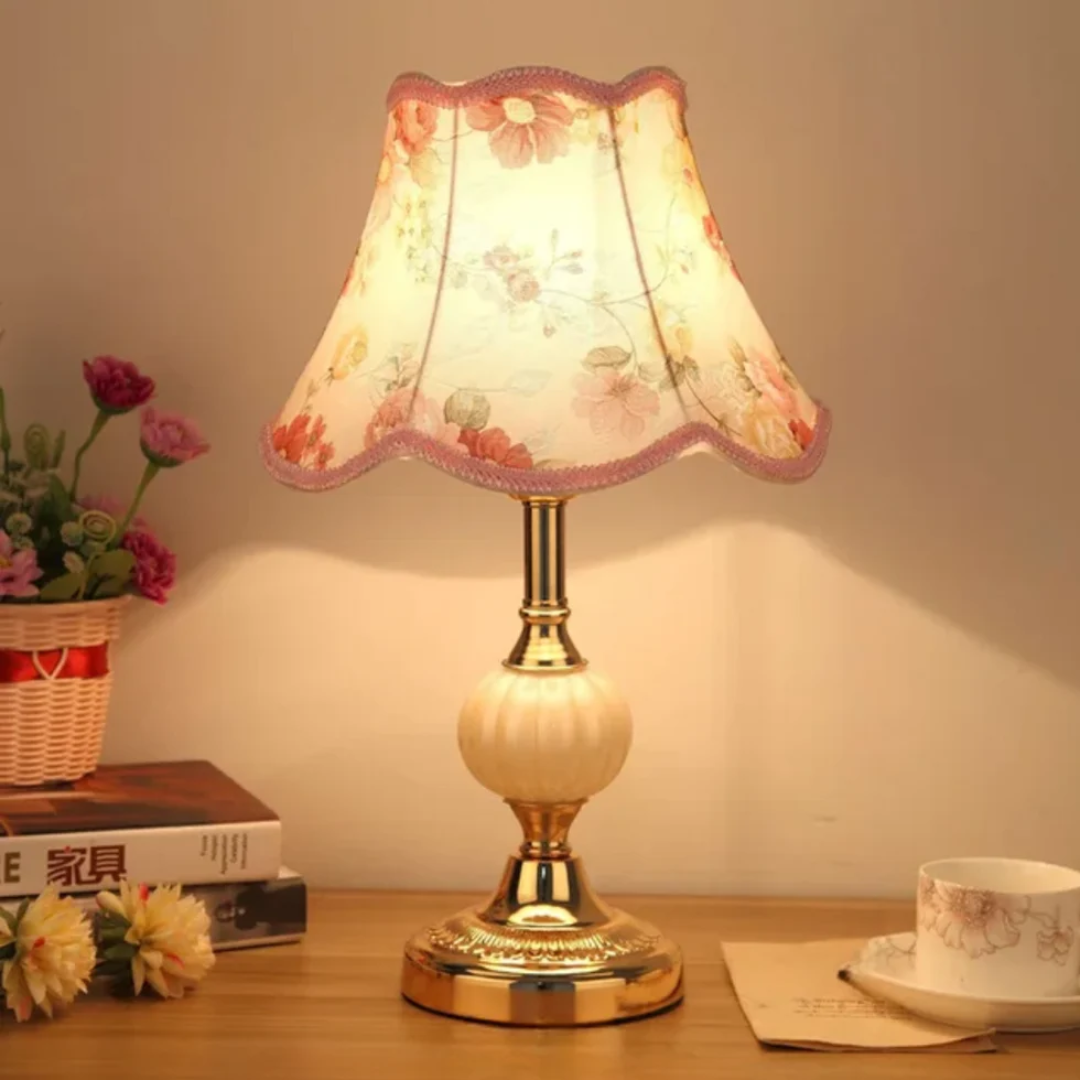 Tischlampe aus Metall E27 skandinavisch | Zyvon